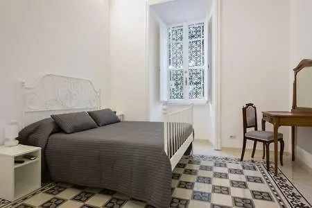 B&B Domus Aurea Róma Panzió